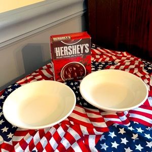 2 Homer Laughlin Best China dessert bowls